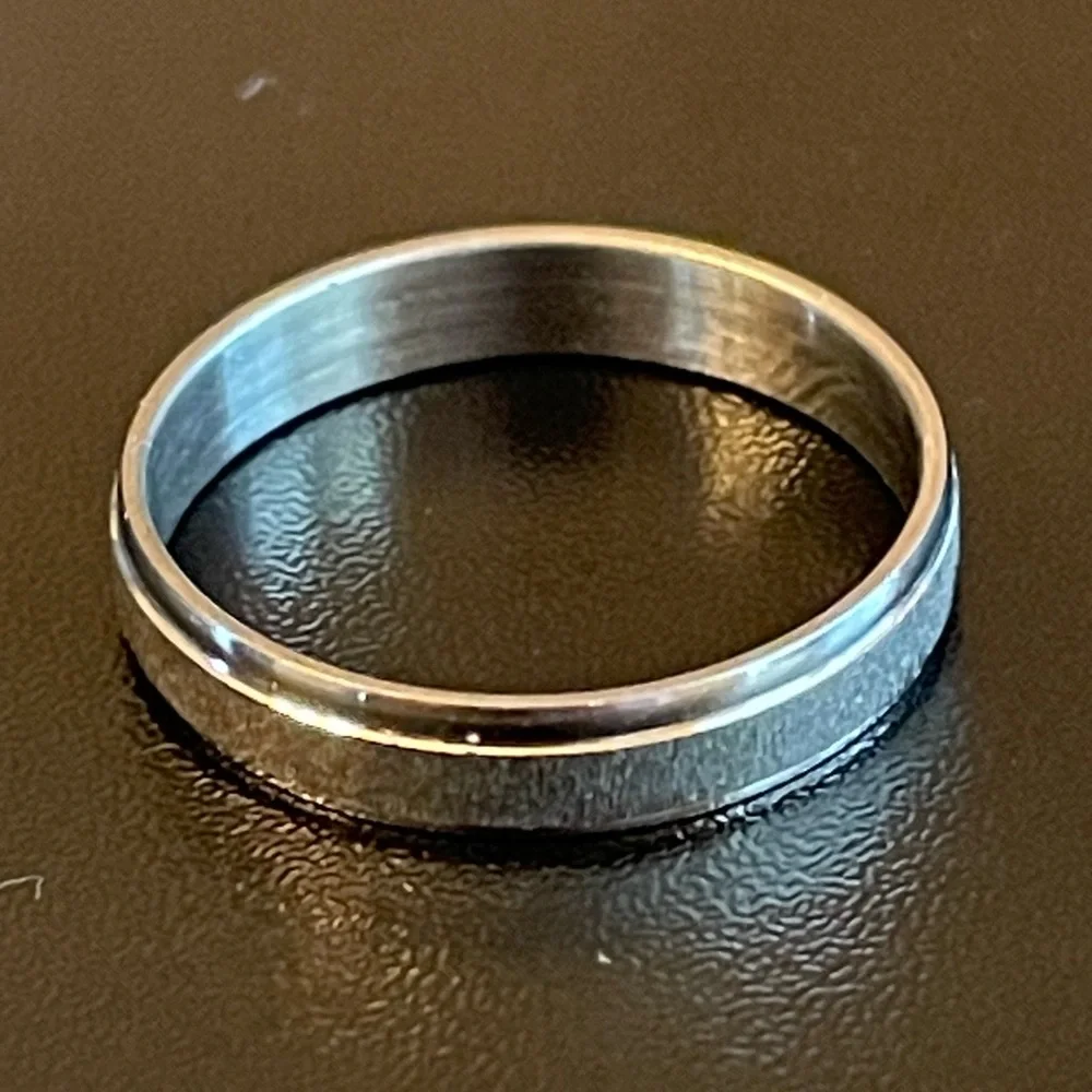 3mm stainless steel frosted ring - Picture 2 of 10